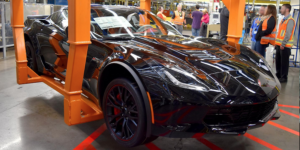 El último Chevrolet Corvette C7 con motor delantero sale de la fábrica de Bowling Green
