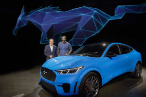 Ford-Mustang-Mach-E-2021-el-nuevo-SUV-eléctrico-se-fabricará-en-la-planta-de-Cuautitlán-México-#MustangMachE-Visión-Automotriz-008